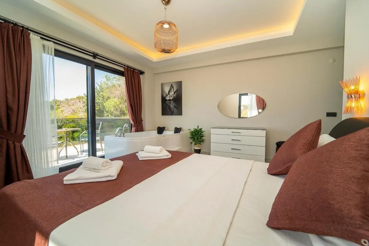 Holiday Villa With Sea View And Heated Pool Villa Mariposa 费特希耶